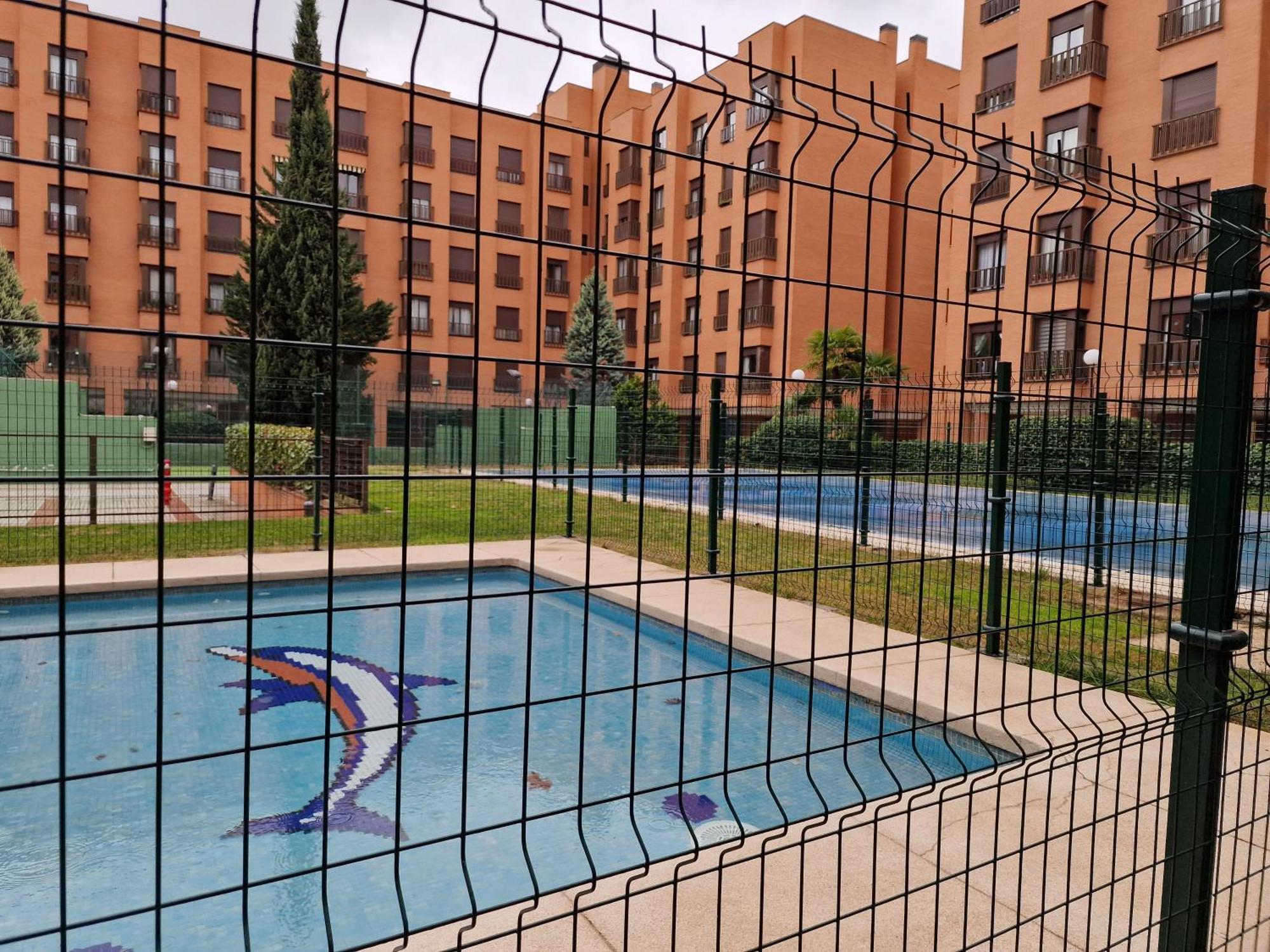 Samaniego, Piscina Y Garaje Junto Civitas Metropolitano Y Aeropuerto Madrid Dış mekan fotoğraf